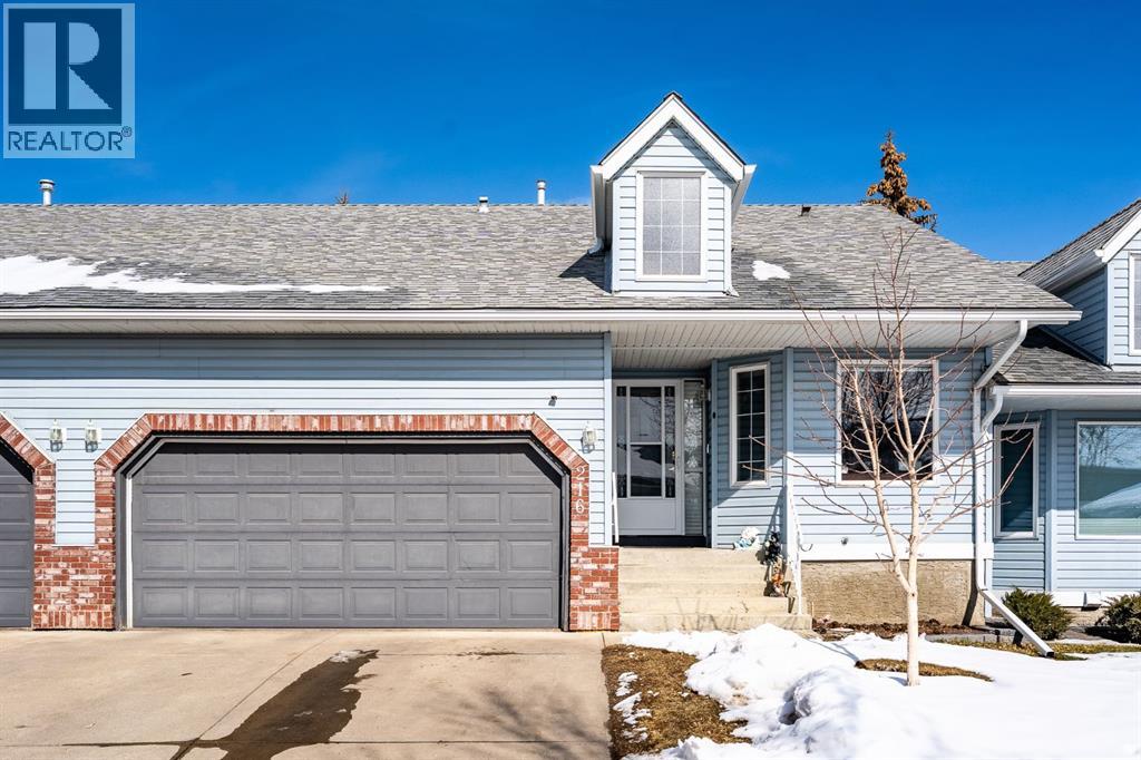 Row / Townhouse for Sale in 216 Valley Ridge Heights NW|Calgary, Alberta T3B5T3 2