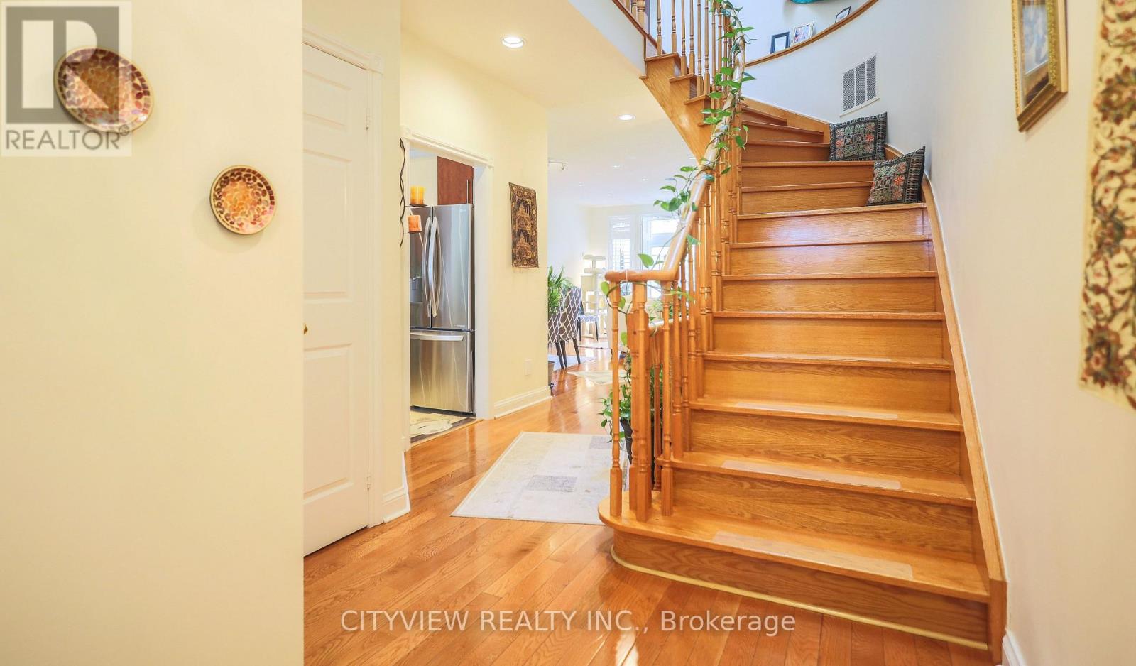 Row / Townhouse for Sale in 3593 KARIYA DRIVE|Mississauga (City Centre), Ontario L5B3J2 4