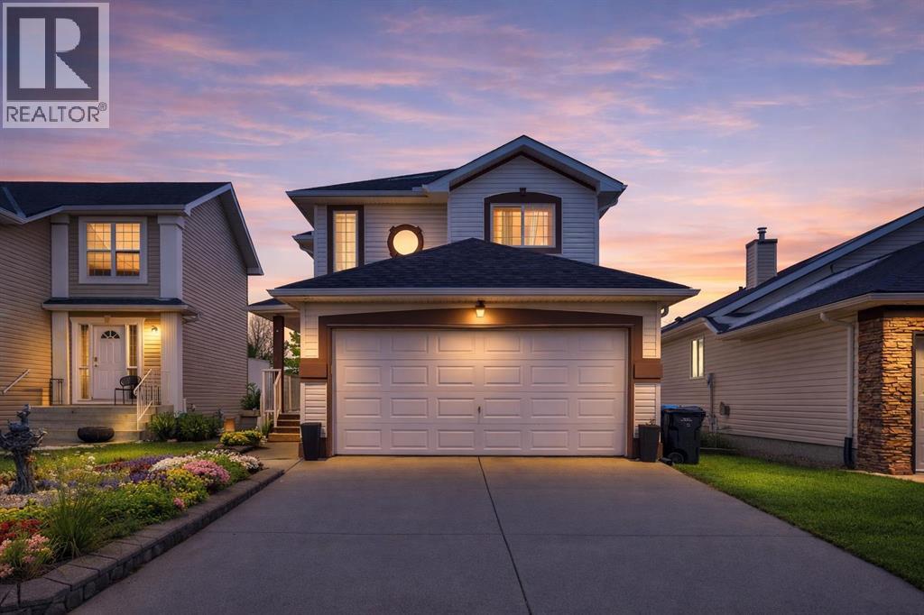 House for Sale in 83 Bridlecreek Heath SW|Calgary, Alberta T2Y3N5