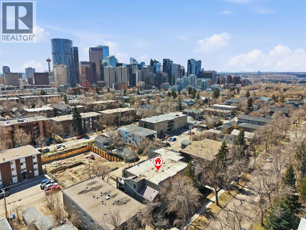 Apartment for Sale in 301, 333 5 Avenue NE|Calgary, Alberta T2E0K9 5