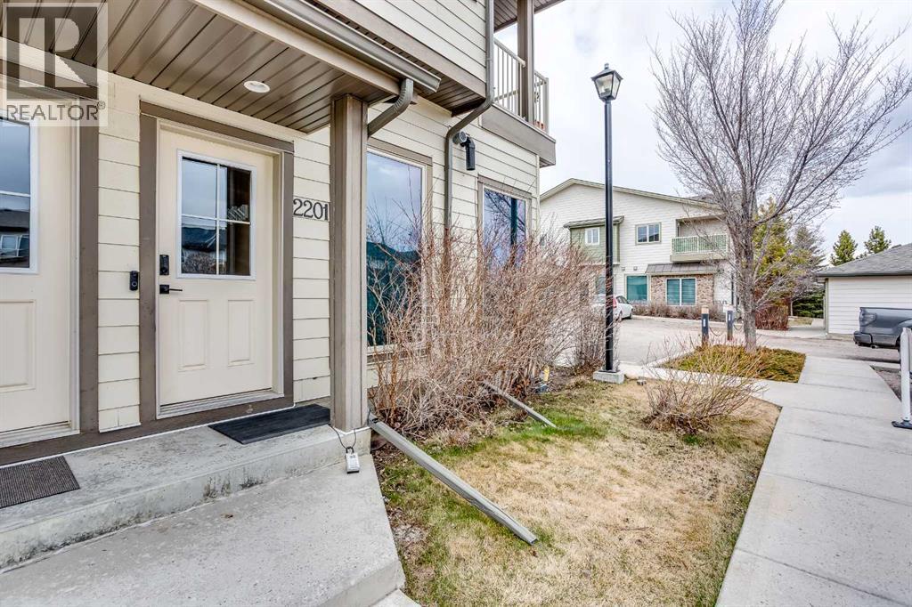 Apartment for Sale in 2201, 230 Eversyde Boulevard SW|Calgary, Alberta T2Y0J4 4