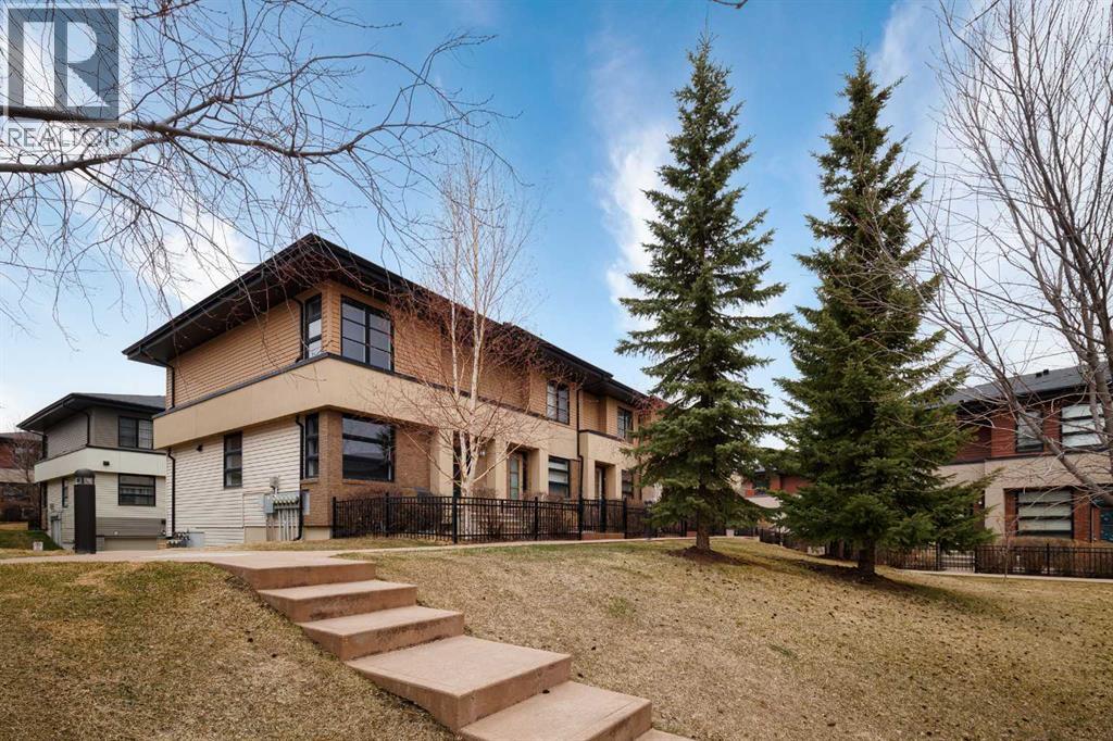 Row / Townhouse for Sale in 206 Aspen Hills Villas SW|Calgary, Alberta t3h0H8 2
