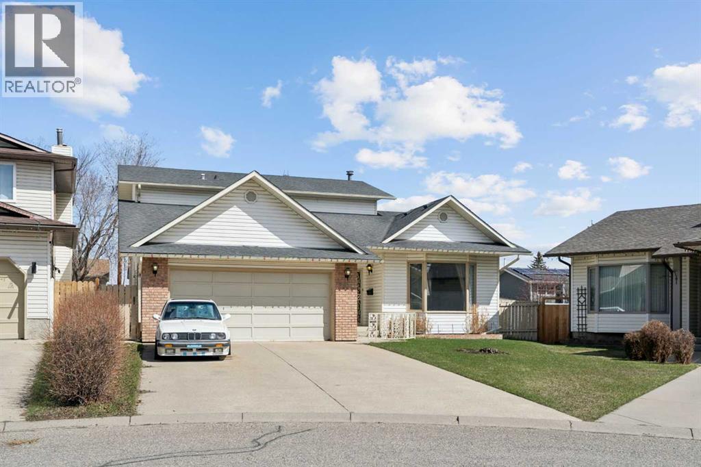 House for Sale in 40 Scenic Place NW|Calgary, Alberta T3L1A5