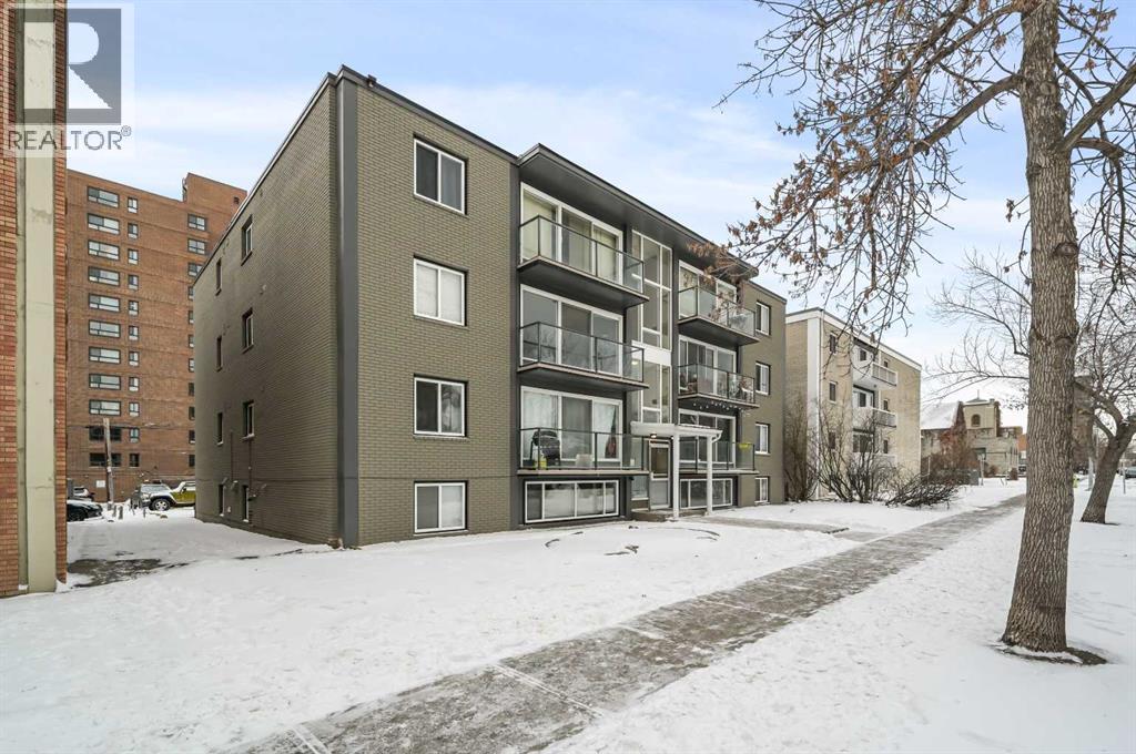 Apartment for Sale in 416, 1029 14 Avenue SW|Calgary, Alberta T2T0N9