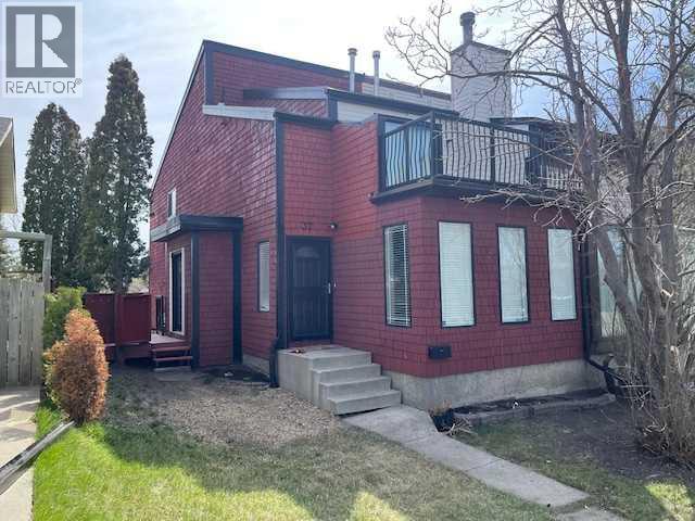 Duplex for Sale in 37 Ranch Glen Drive NW|Calgary, Alberta T3G1T2