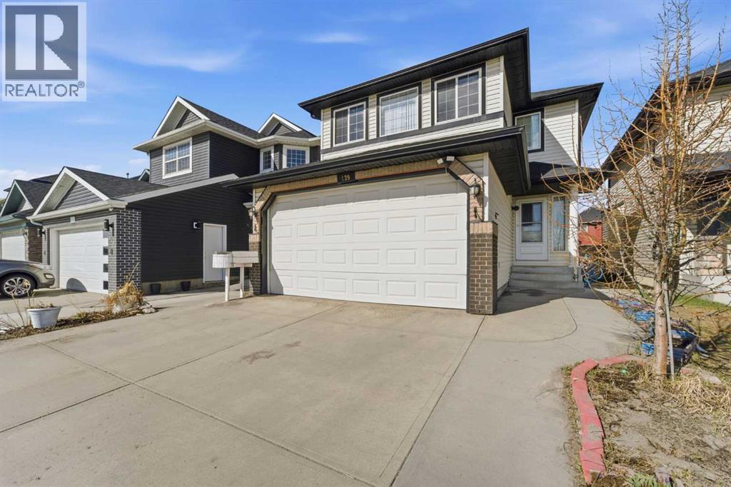 House for Sale in 139 Saddlehorn Close NE|Calgary, Alberta T3J5C6 2