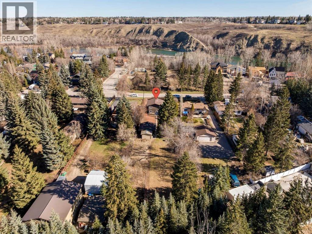 House for Sale in 7223 Bow Crescent NW|Calgary, Alberta T3B2C9