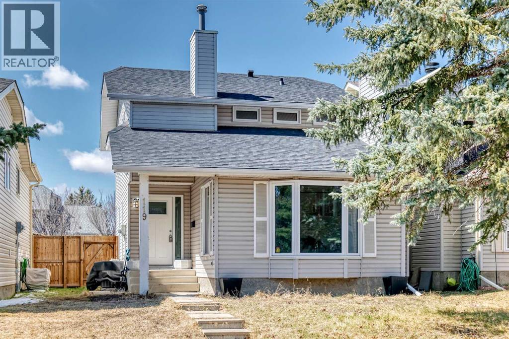 House for Sale in 119 Woodglen Grove SW|Calgary, Alberta T2W4J9