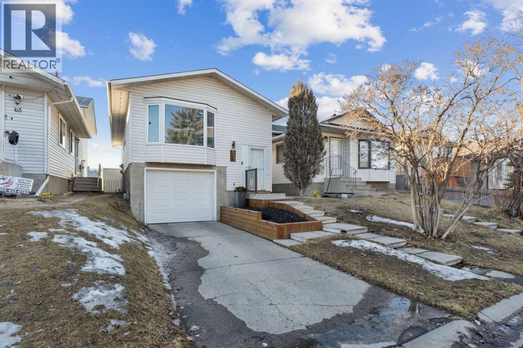 House for Sale in 65 Tararidge Close NE|Calgary, Alberta T3J2P5 2