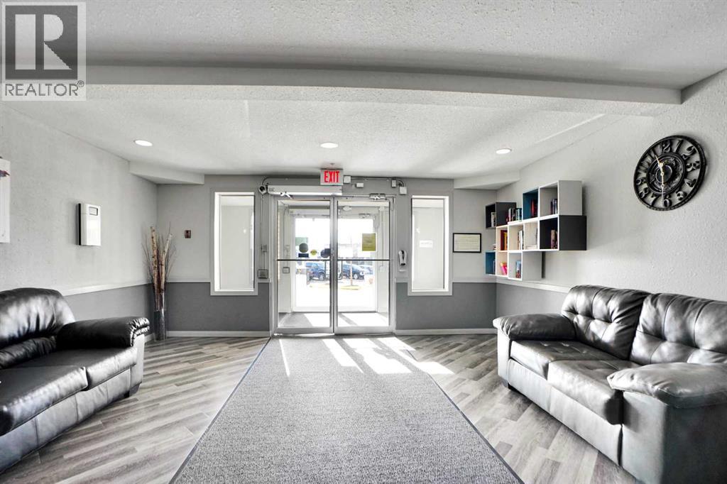 Apartment for Sale in 228, 1717 60 Street SE|Calgary, Alberta T2A7Y7 4