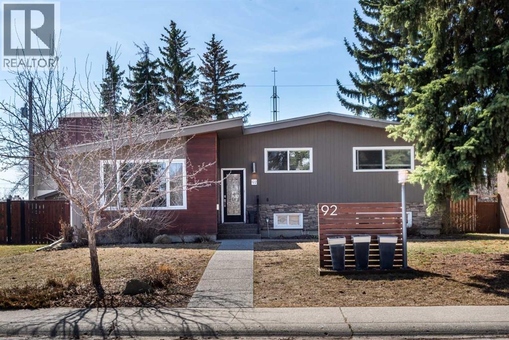House for Sale in 92 Chinook Drive SW|Calgary, Alberta T2V2P9