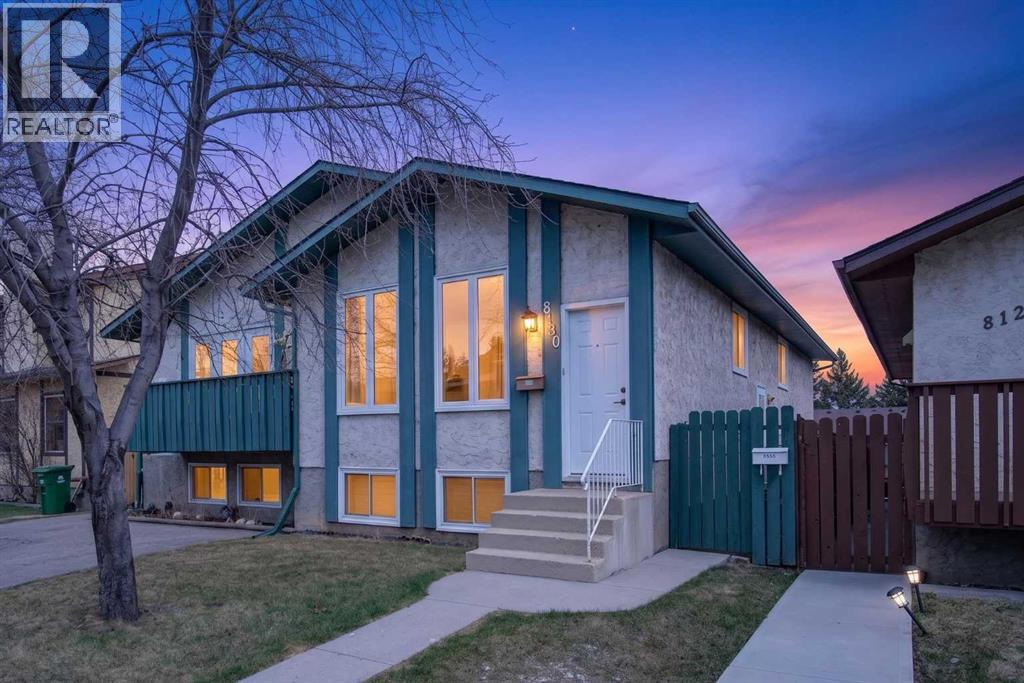Duplex for Sale in 8130 13 Street NW|Calgary, Alberta T3K1V9