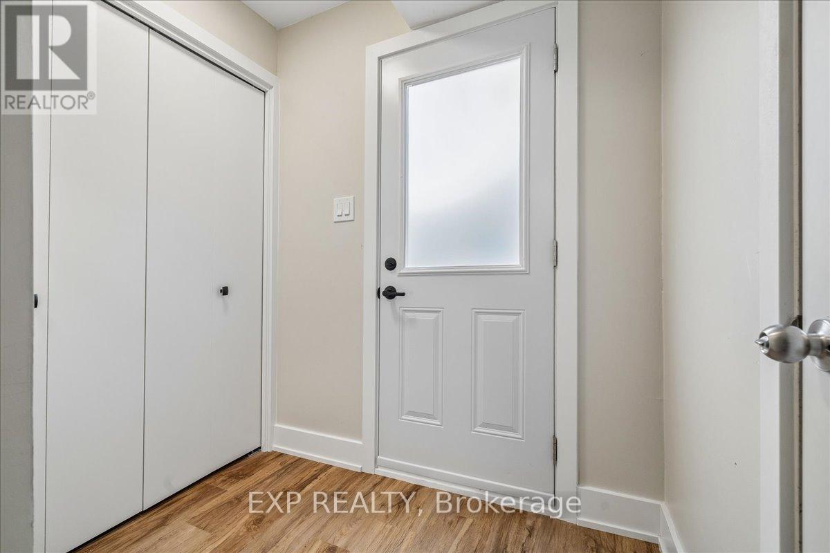 Row / Townhouse for Sale in 2 - 5878 MONTEVIDEO ROAD|Mississauga (Meadowvale), Ontario L5N2V5 3