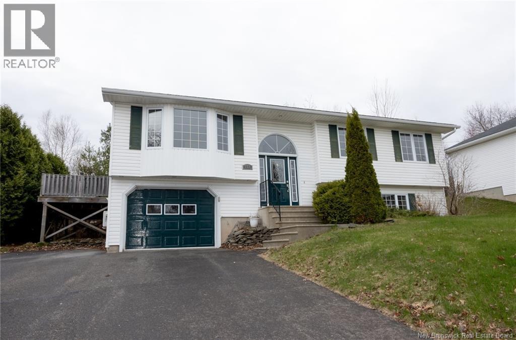 For sale: 372 Kimble Drive, Fredericton, New Brunswick E3B6Y5 ...