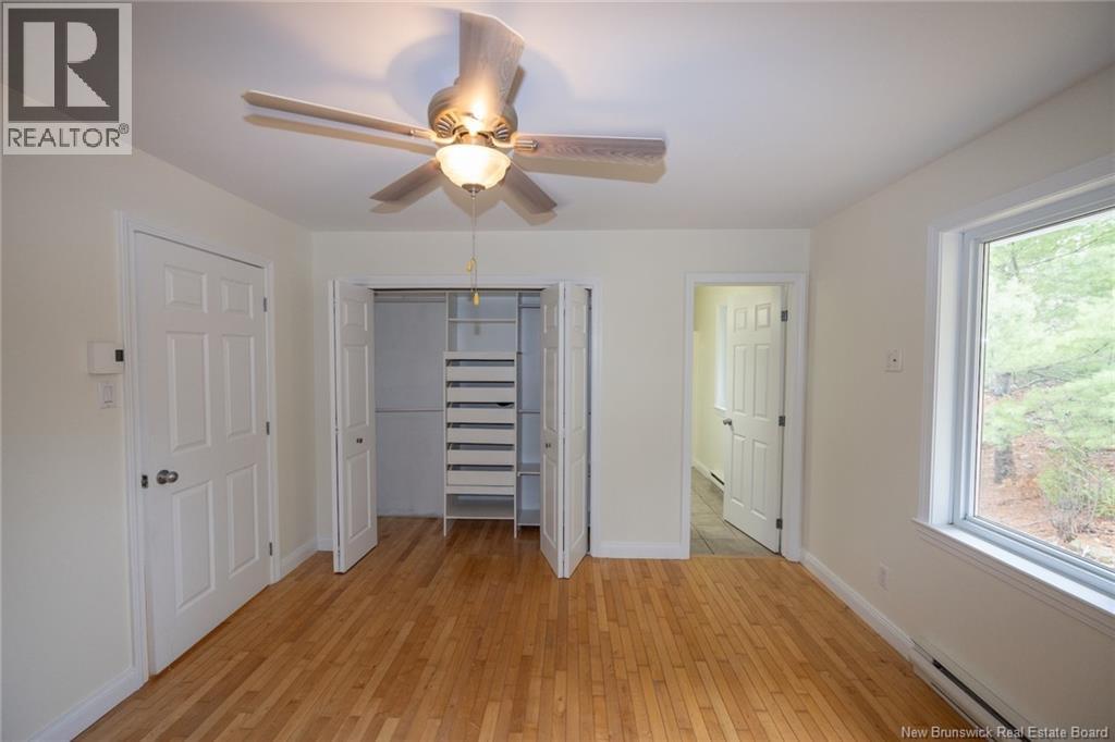 For sale: 372 Kimble Drive, Fredericton, New Brunswick E3B6Y5 ...