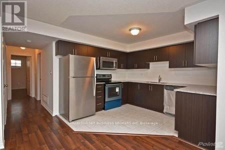 Row / Townhouse for Sale in 4 - 2504 POST ROAD|Oakville (RO River Oaks), Ontario L6H0K1 3