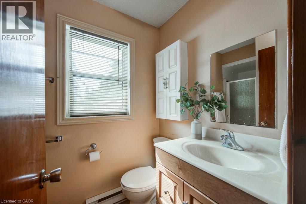 For sale: 6691 PERTH LINE 44, Bornholm, Ontario N0K1A0 - 40806917 ...