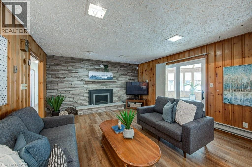 For sale: 6691 PERTH LINE 44, Bornholm, Ontario N0K1A0 - 40806917 ...