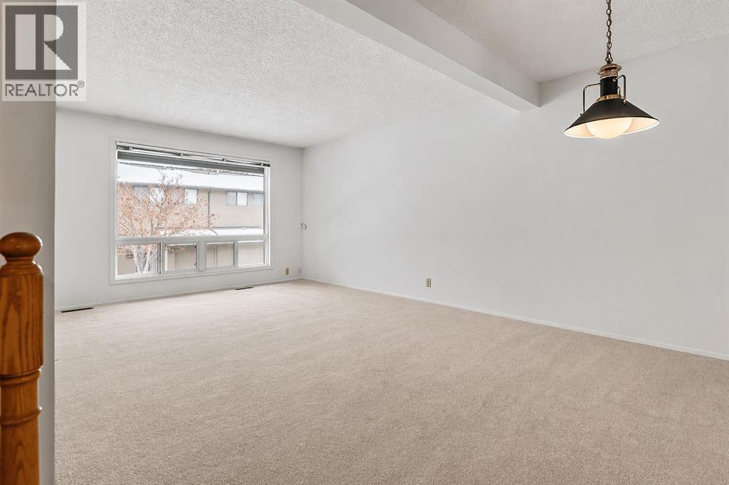 Row / Townhouse for Sale in 32, 5019 46 Avenue SW|Calgary, Alberta T3E6R1 4