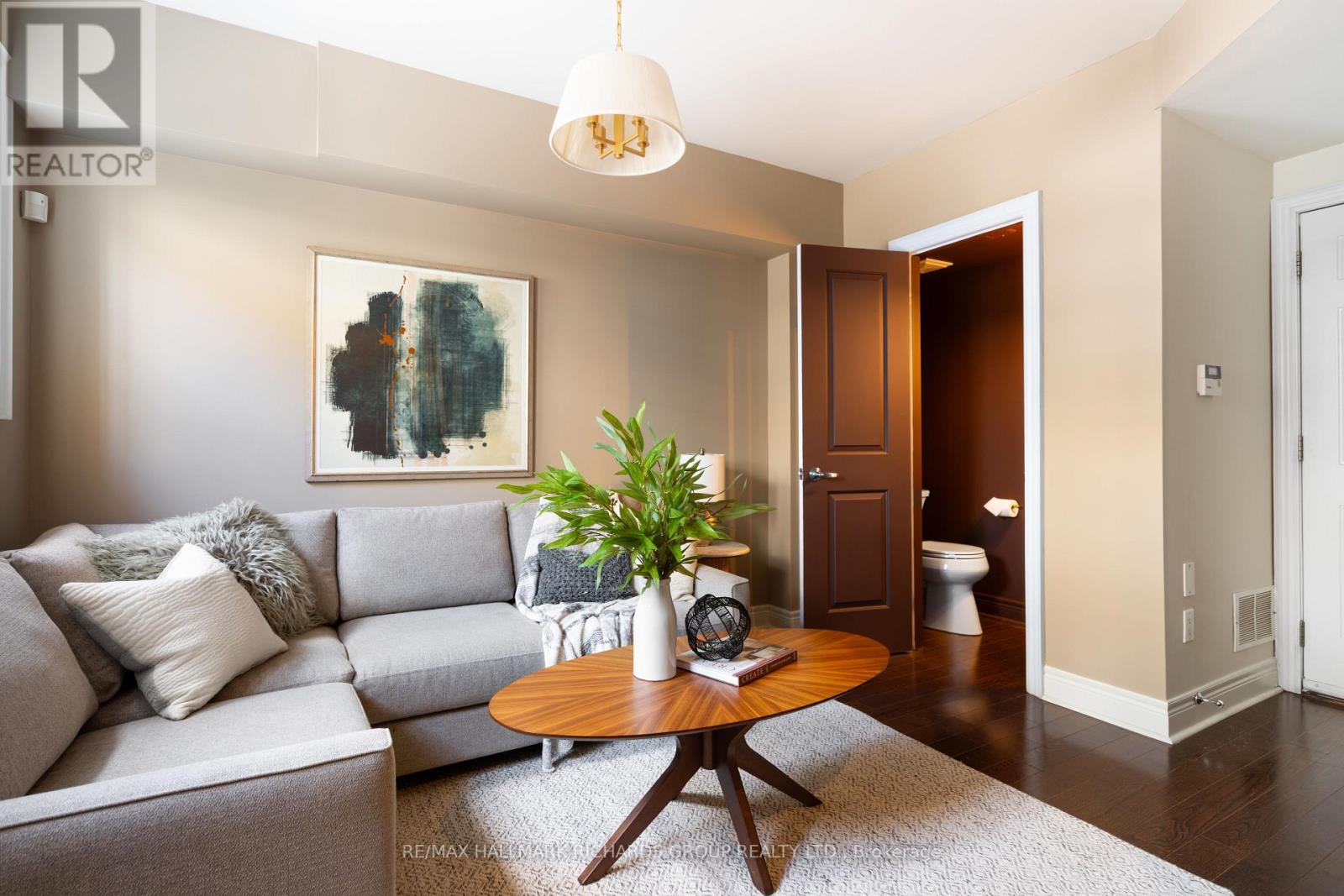 Row / Townhouse for Sale in 35 FURROW LANE|Toronto (Islington-City Centre West), Ontario M8Z0A2 3