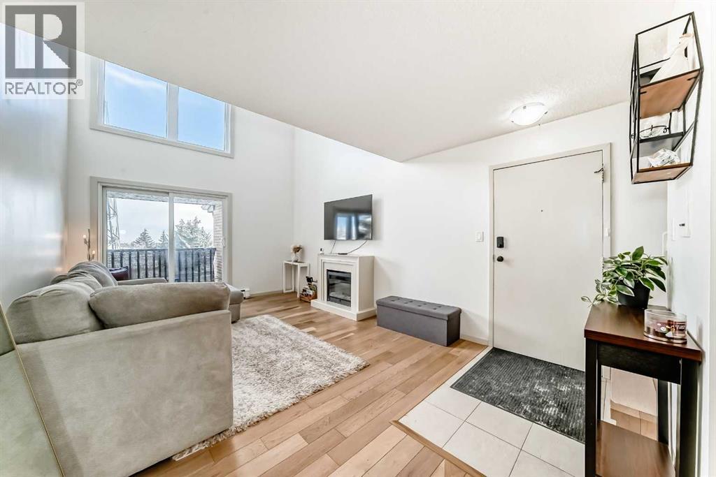 Apartment for Sale in 633, 6400 Coach Hill Road SW|Calgary, Alberta T3H1B8 4
