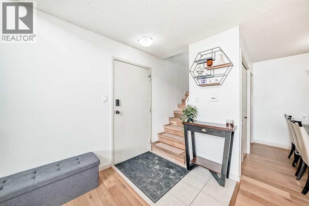 Apartment for Sale in 633, 6400 Coach Hill Road SW|Calgary, Alberta T3H1B8 3