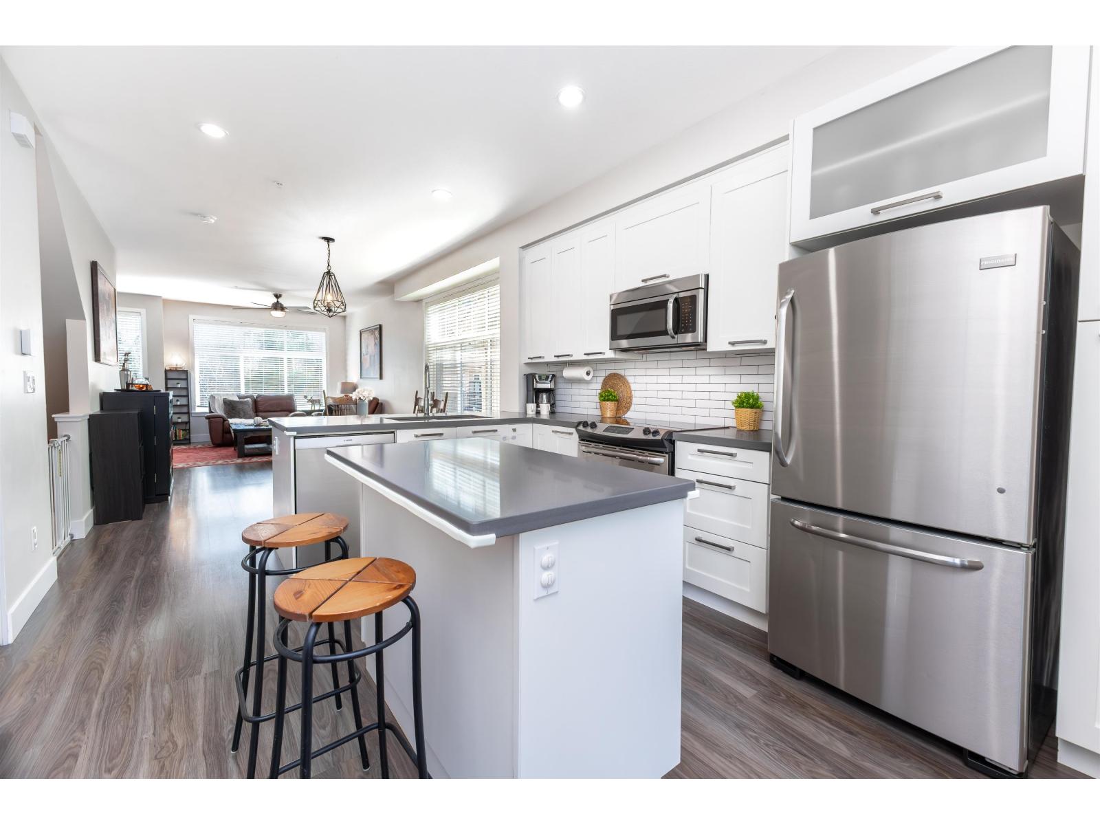 For sale: 6 20966 77A AVENUE, Langley, British Columbia V2Y0K9