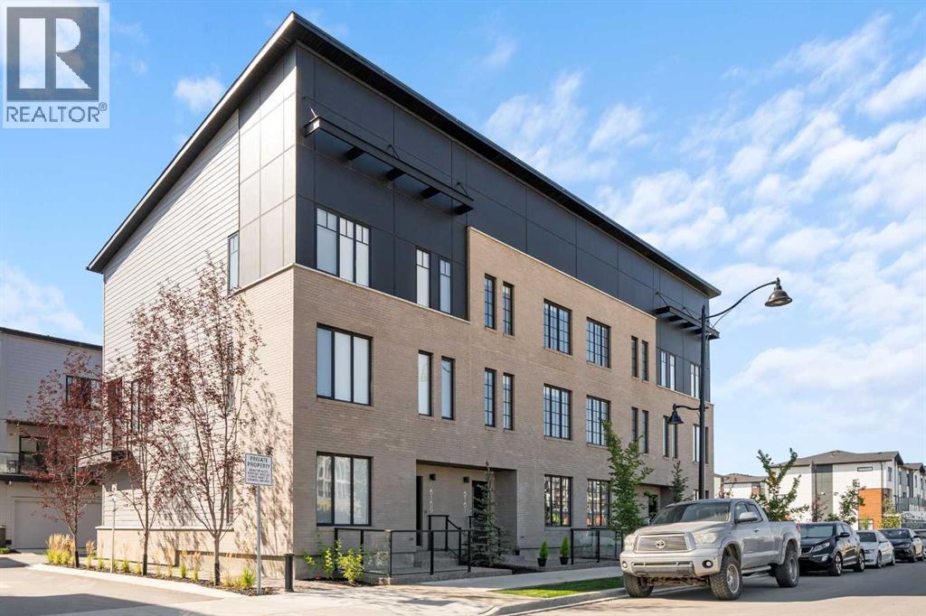 Row / Townhouse for Sale in 8161 8 Avenue|Calgary, Alberta T3H6H9
