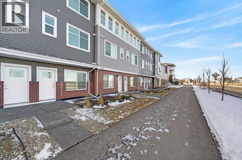 Row / Townhouse for Sale in 6313 128 Avenue NE|Calgary, Alberta T3N2G1 4