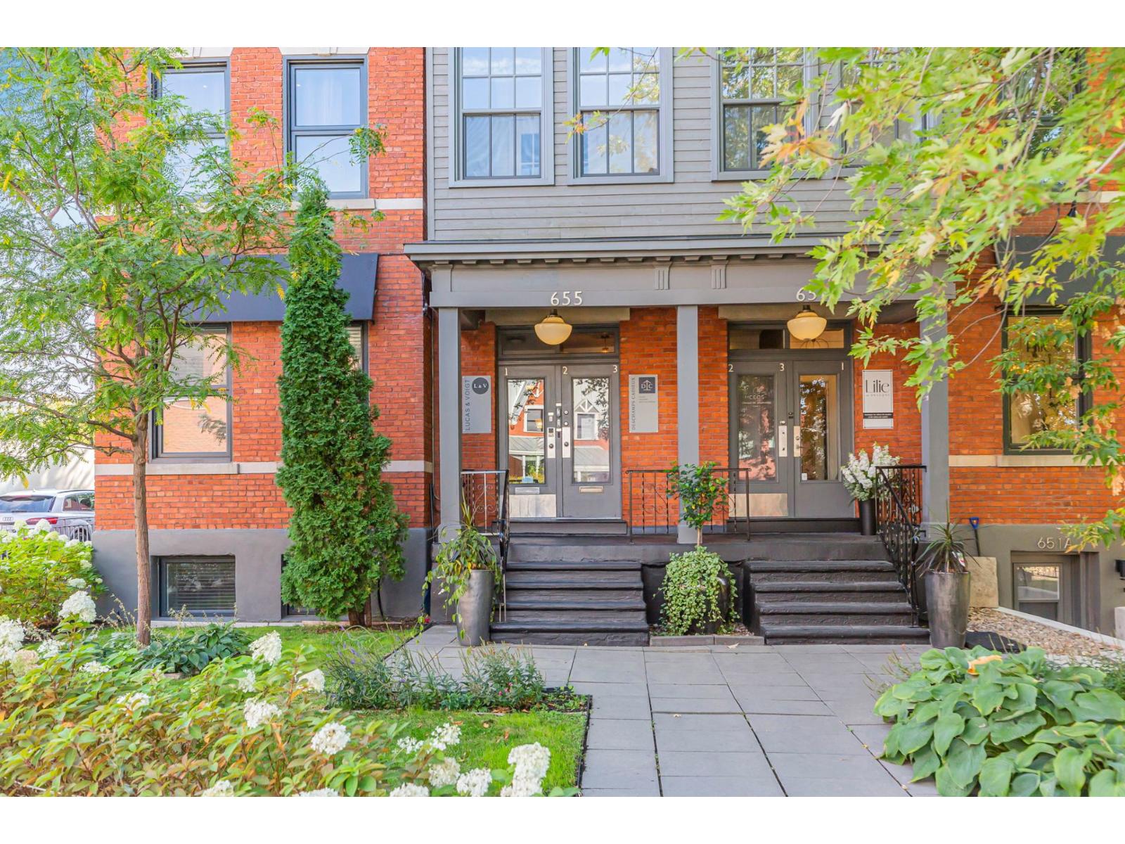 655 Av. Victoria, #A, Saint-Lambert, Quebec J4P2J7