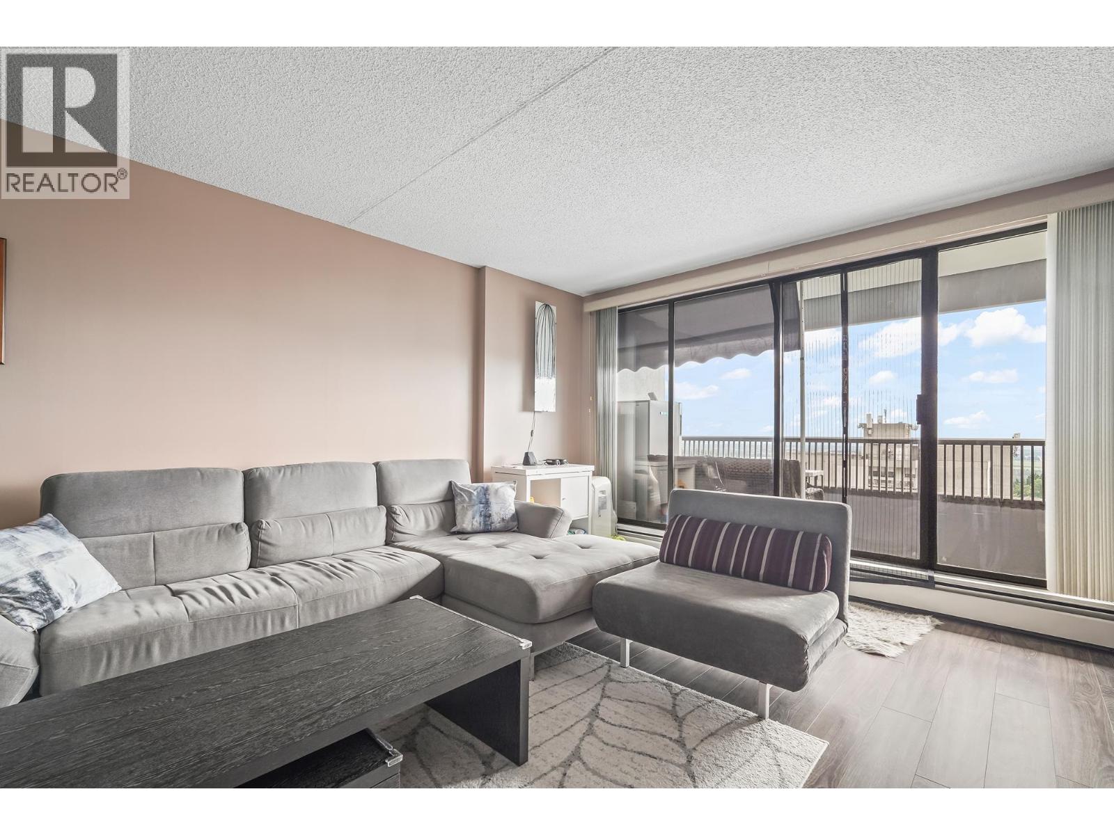 1607 6595 WILLINGDON AVENUE|Burnaby, British Columbia V5H4E5