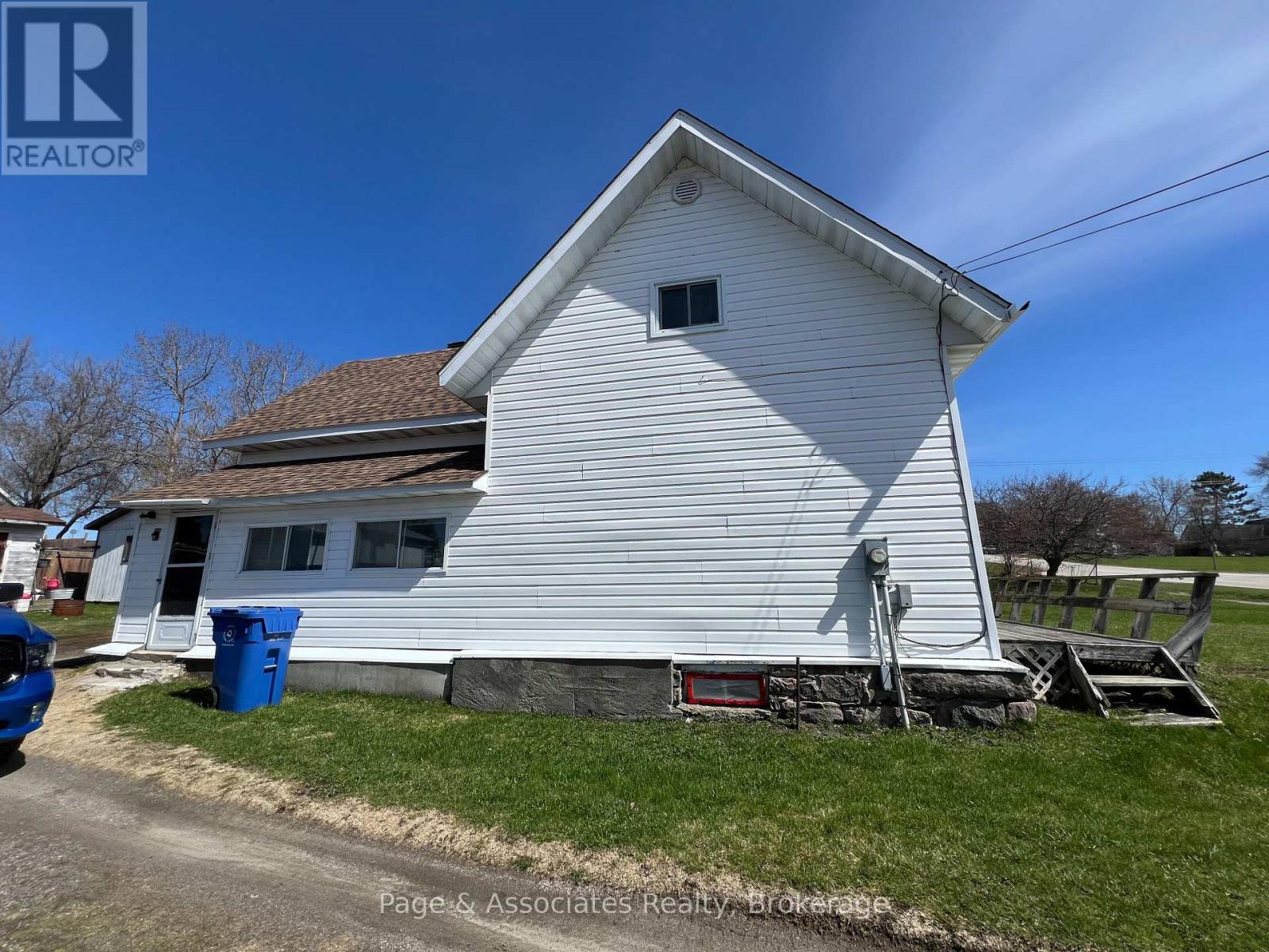 For sale: 6 BOOTH STREET, West Nipissing (Cache Bay), Ontario