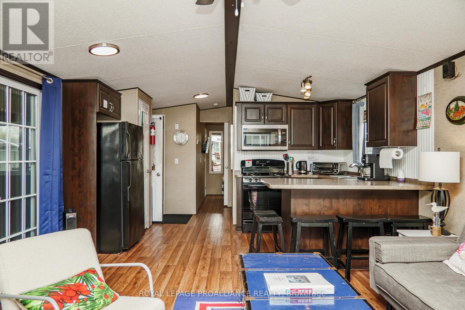 For sale: 486 COUNTY RD 18 - 19 BEACHVIEW LANE, Prince Edward County ...