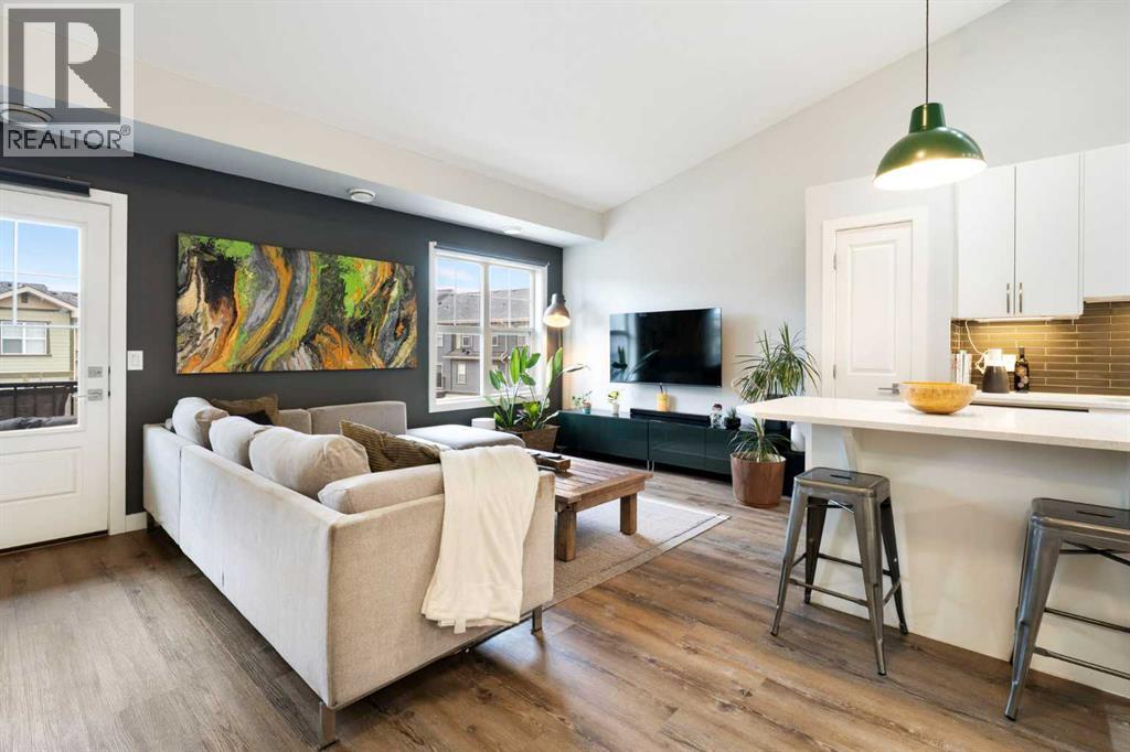 Row / Townhouse for Sale in 8 Evanscrest Gardens NW|Calgary, Alberta T3P0S1 4