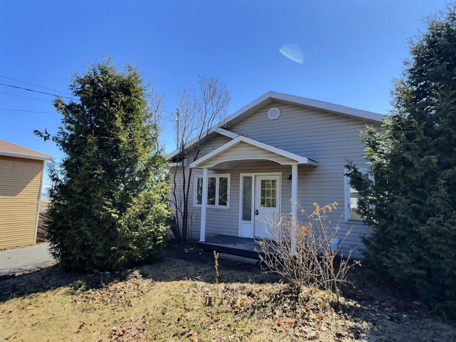 65 Rue Des Laurentides, La Malbaie, Quebec G5A2Z4