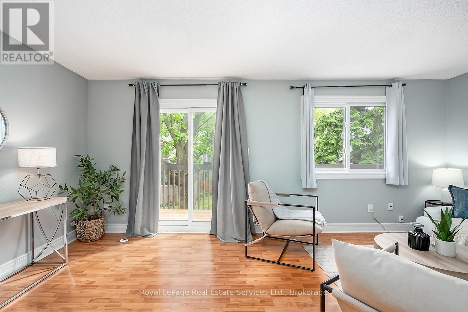 Row / Townhouse for Sale in 24 - 2651 AQUITAINE AVENUE|Mississauga (Meadowvale), Ontario L5N1V5 3