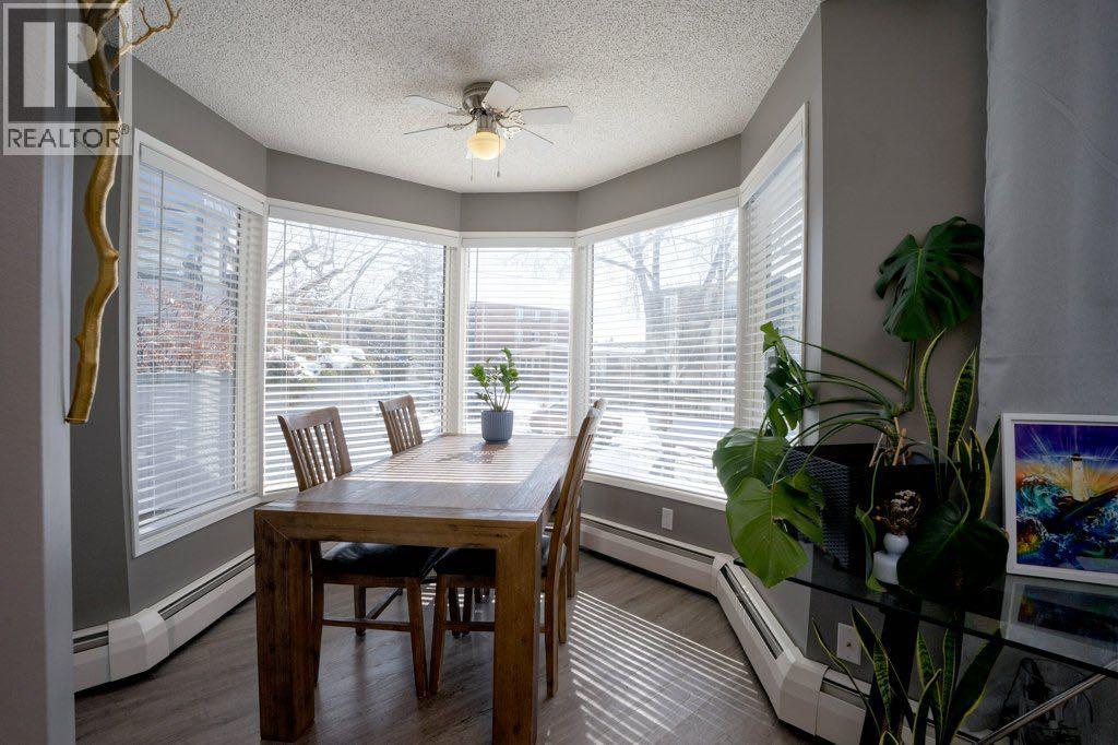 Apartment for Sale in 201, 630 57 Avenue SW|Calgary, Alberta T2V0H4 4