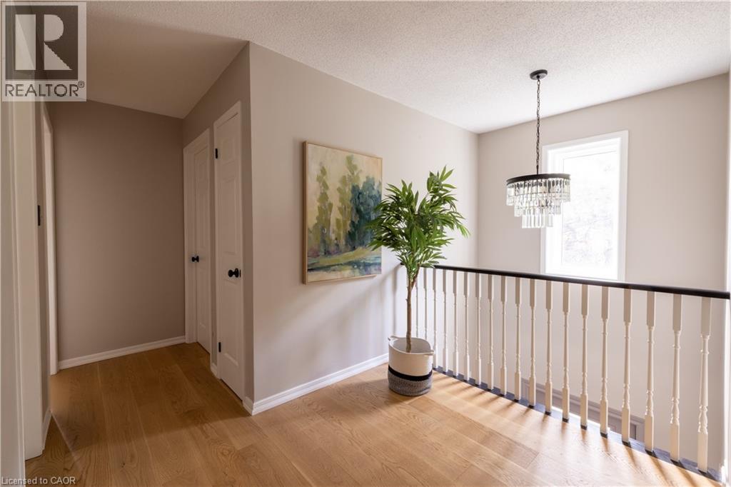Row / Townhouse for Sale in 2006 GLENADA Crescent Unit# 7|Oakville, Ontario L6H5R9 5