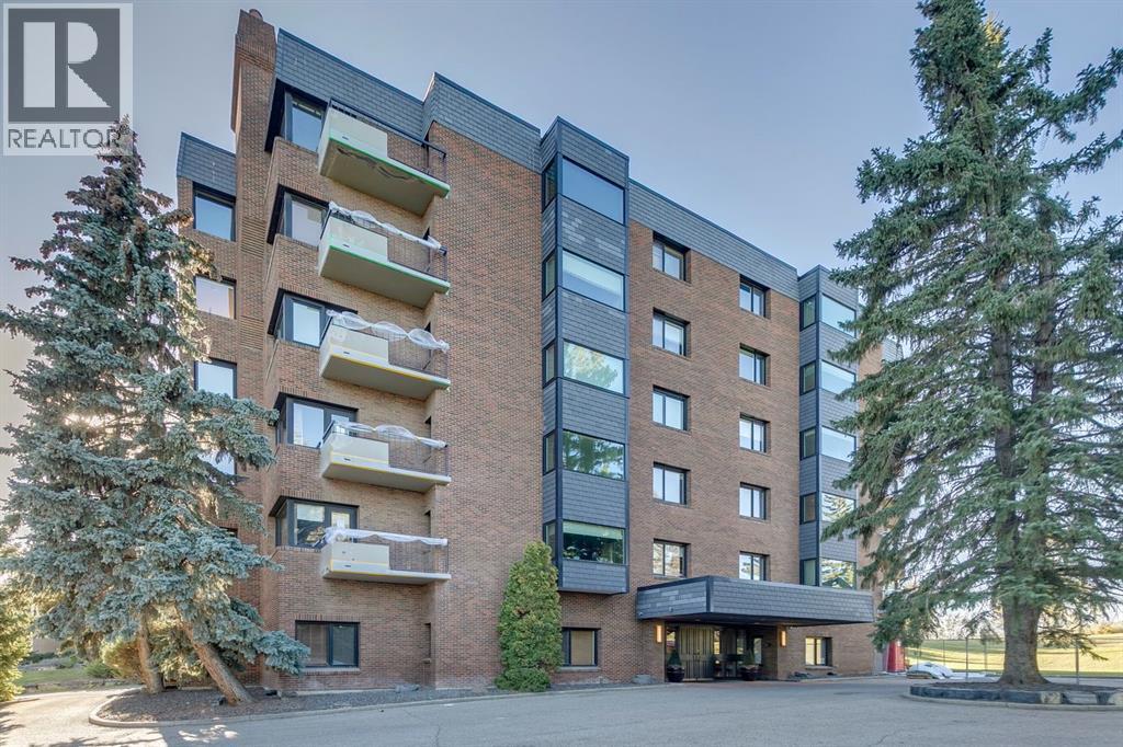 Apartment for Sale in 3N, 222 Eagle Ridge Drive SW|Calgary, Alberta T2V2V7