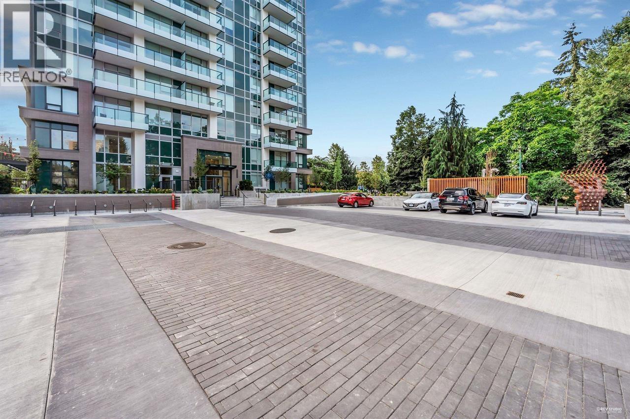 307 6463 SILVER AVENUE|Burnaby, British Columbia V5H0K4