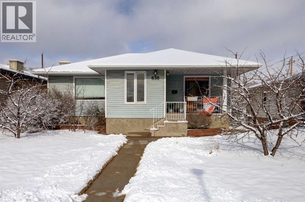 House for Sale in 636 17 Avenue NE|Calgary, Alberta T2E1M3