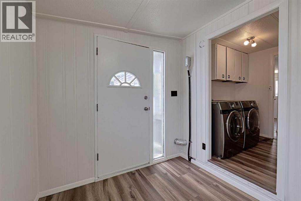 Mobile Home for Sale in 303, 99 Arbour Lake Road NW|Calgary, Alberta T3G4E4 4