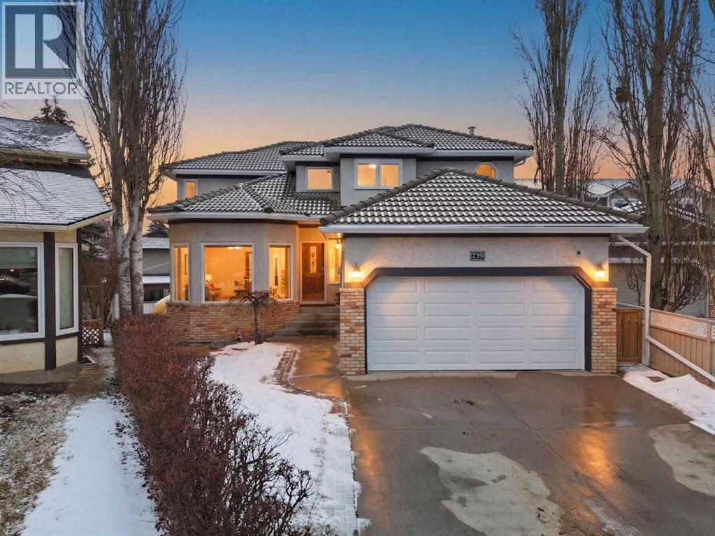 House for Sale in 729 Woodbriar Place SW|Calgary, Alberta T2W5Z2