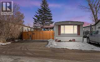 Mobile Home for Sale in 97, 6724 17 Avenue SE|Calgary, Alberta T2A4V5