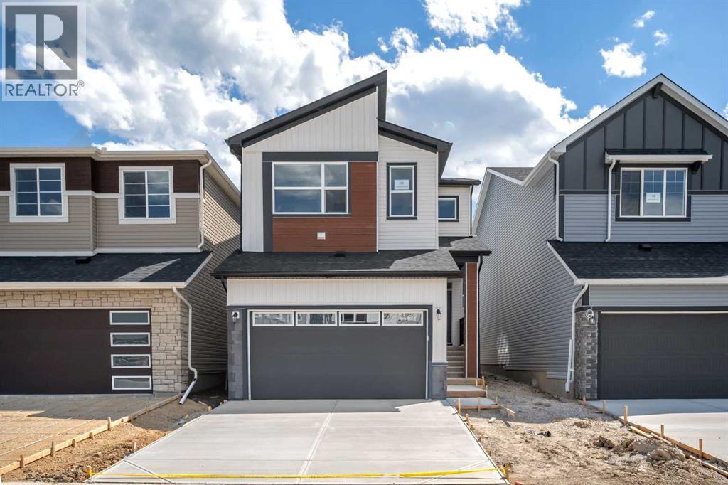 House for Sale in 55 Amblehurst Link NW|Calgary, Alberta T4B3P5 2