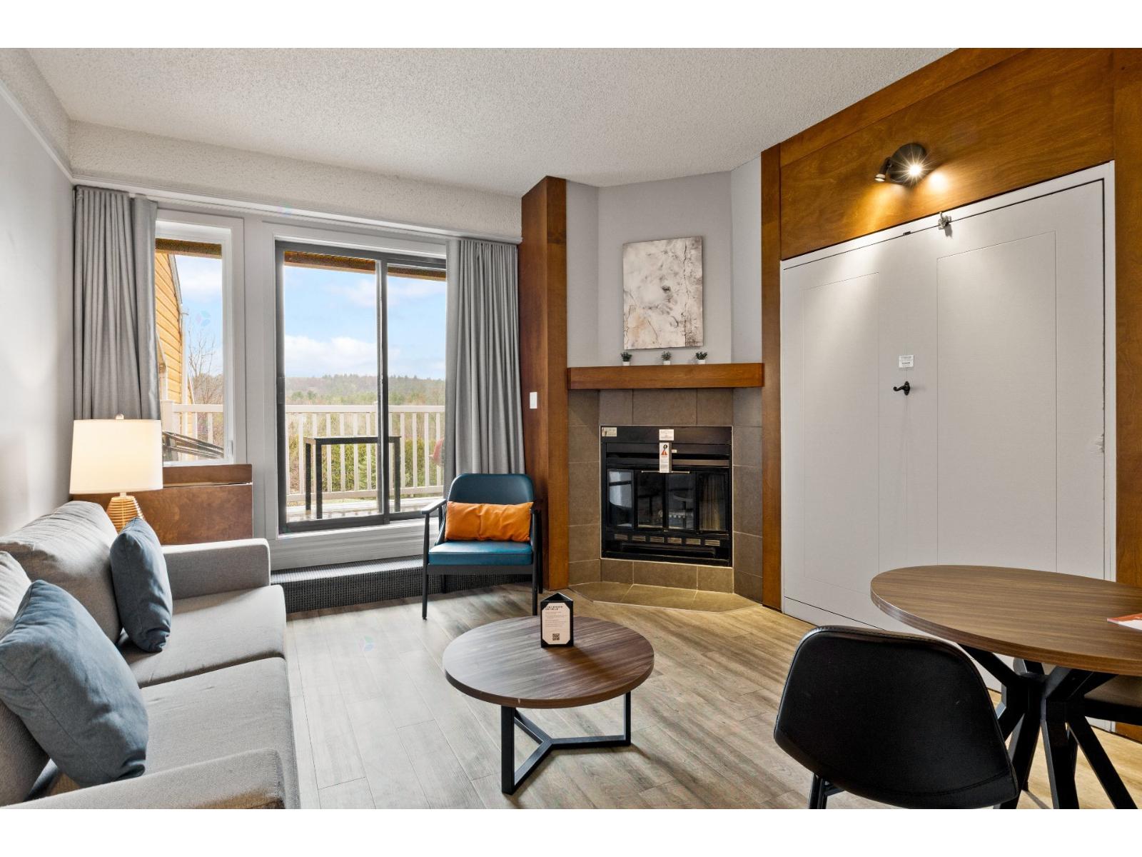 44 Av. de l'Auberge, #1217, Orford, Quebec J1X6J3