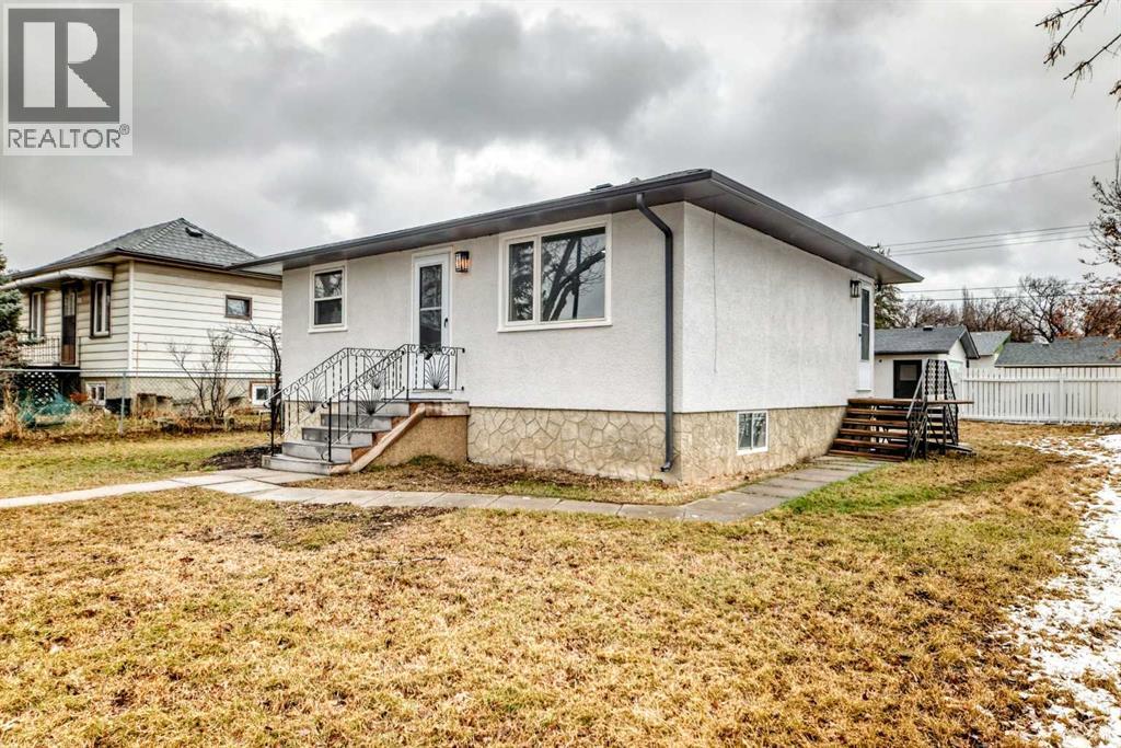House for Sale in 7634 21 Street SE|Calgary, Alberta T2C0V5 2