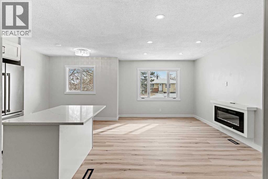 Duplex for Sale in 937 Marcombe Drive NE|Calgary, Alberta T2A3H2 4