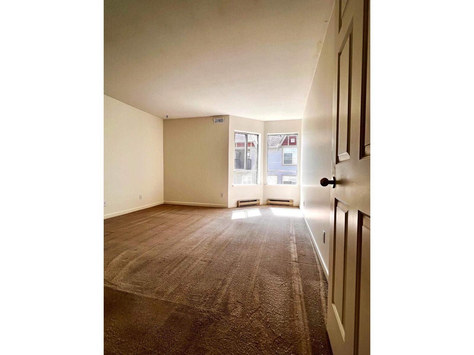 For sale: 313 9299 121 STREET, Surrey, British Columbia V3V7X8