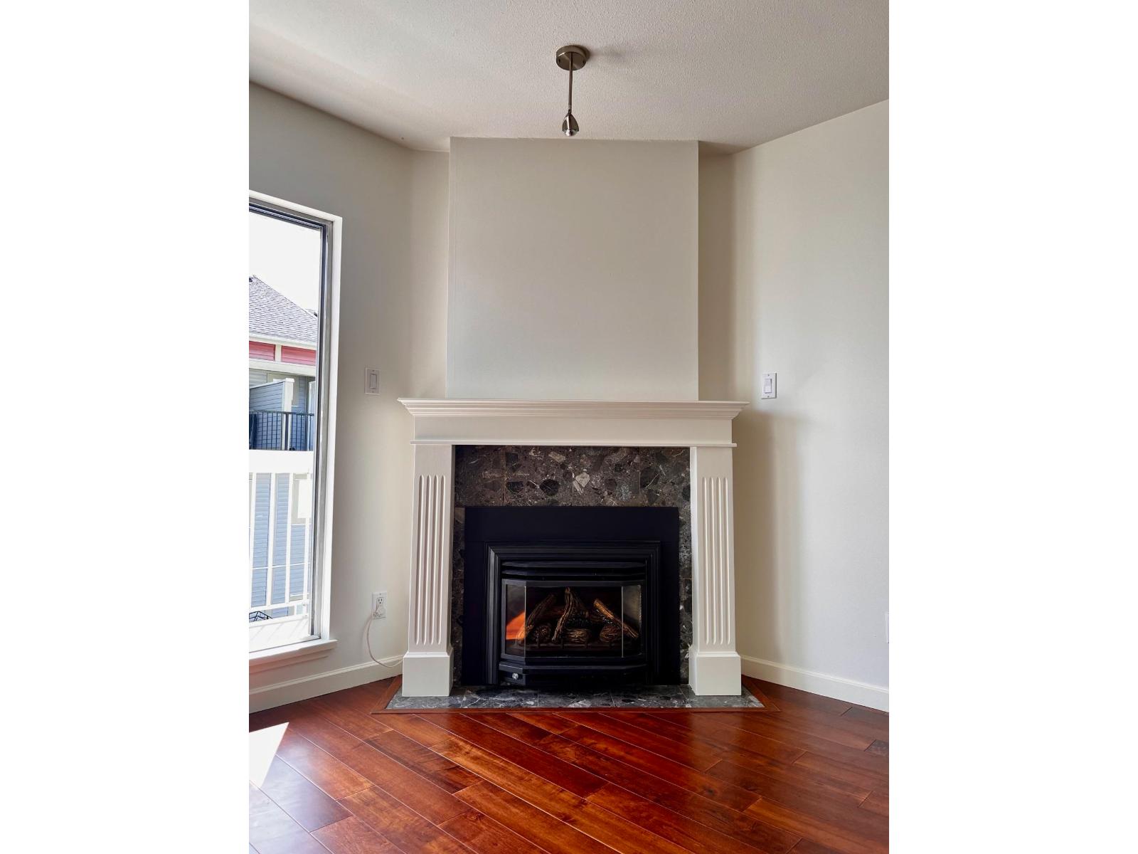 For sale: 313 9299 121 STREET, Surrey, British Columbia V3V7X8